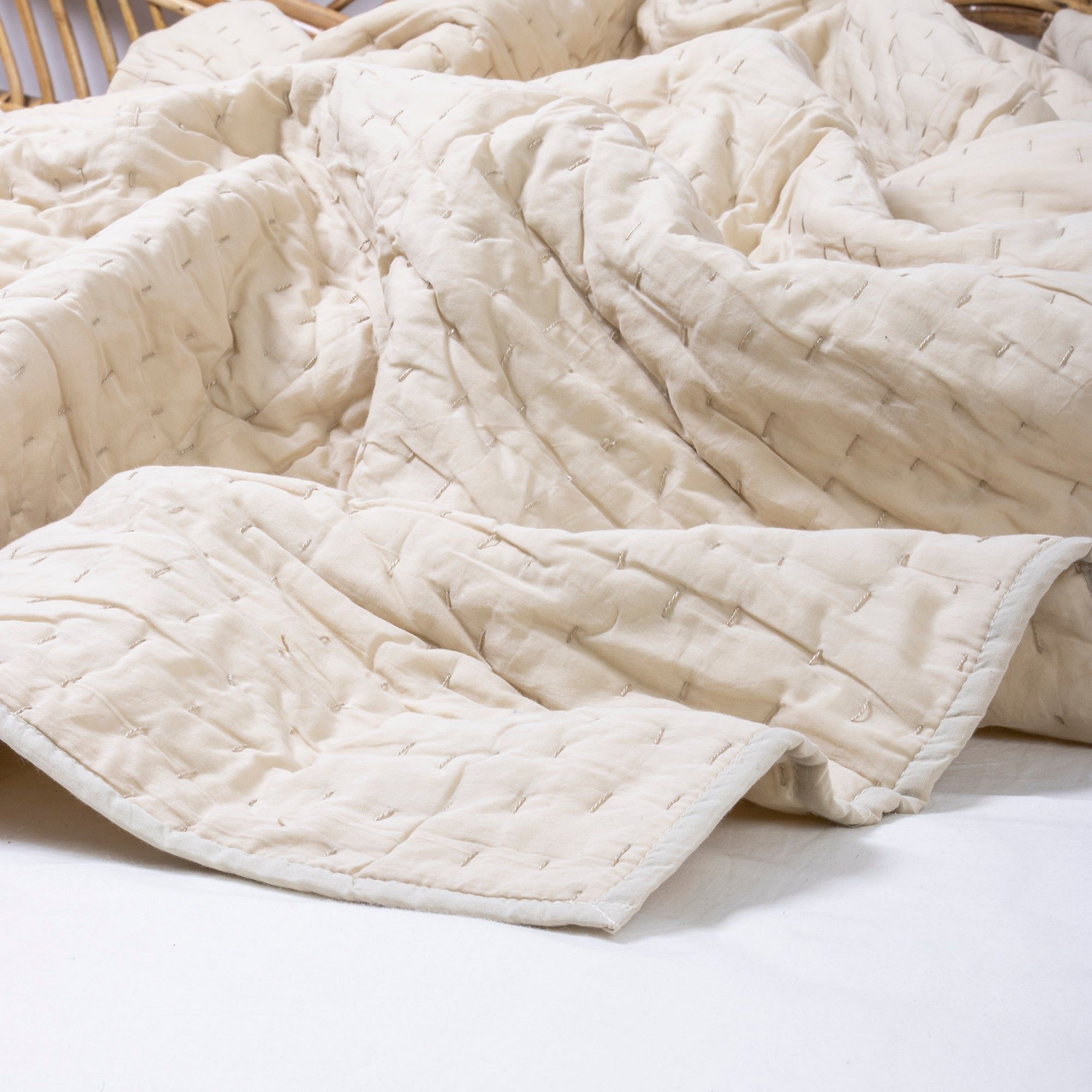 Handmade Solid Padded Cotton Reversible Jaipur Kantha Quilt